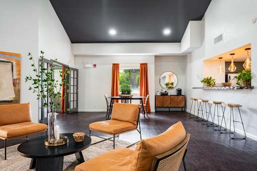 Spacious Living room at Eagle Point Apartments, Albuquerque, NM, 87111