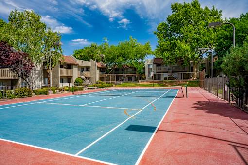 Tennis court at Eagle Point Apartments, Albuquerque, NM, 87111