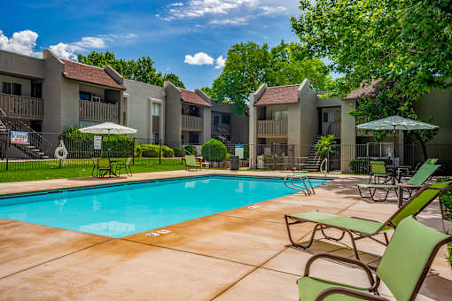Resort style pool at Eagle Point Apartments, Albuquerque, New Mexico