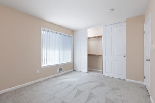 bedroom with a closet