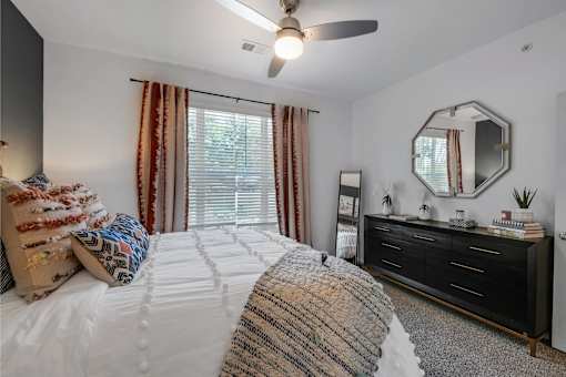 bedroom layout