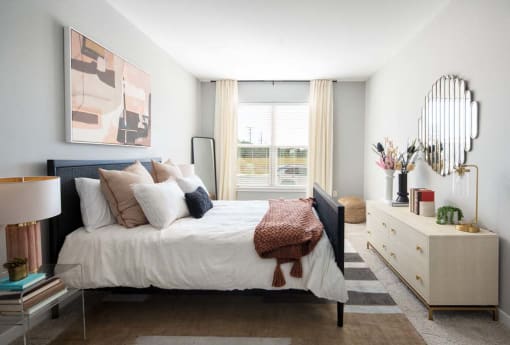 Bedroom with bed at Alta Davis, North Carolina