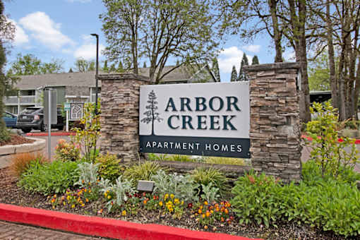 Arbor Creek Monument sign