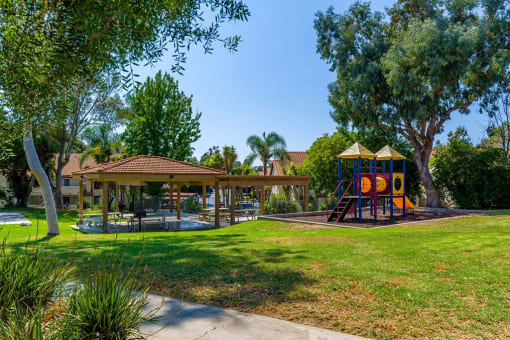 outdoor picnic area  at Softwind Point, Vista, 92081