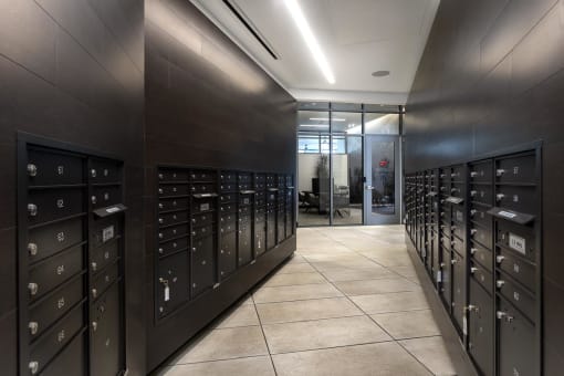 Package locker