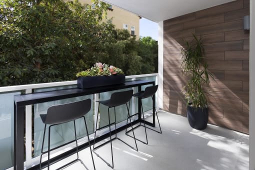 balcony