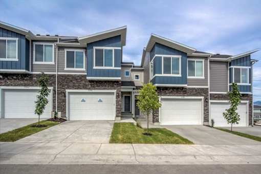 Exterior budiling w/ garages