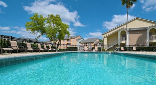 Resort style swimming pool at The Ivy at Gatehouse Apartments, Orlando, 32807