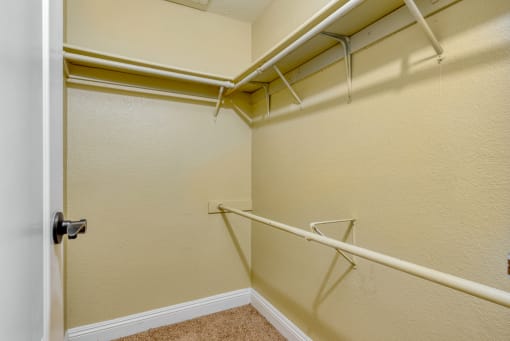 the preserve at ballantyne commons apartments bedroom with walk in closet