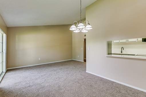 Room with carpeted floor at The Place at Davis Islands, Tampa, 33606