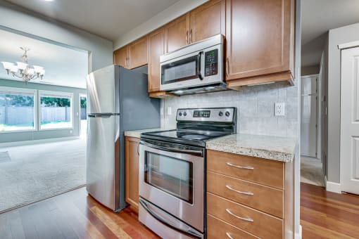 Full Kitchen at Village at The Pointe Apartments, Washington