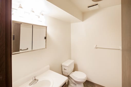 Pinehurst Apartments Interior Image