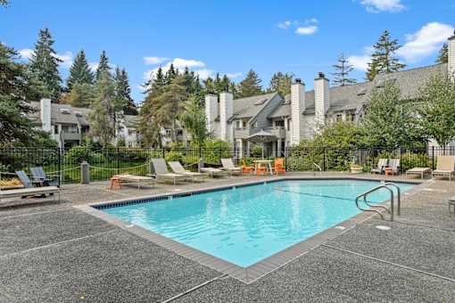 Large Outdoor Pool at The Lakes Apartments in Bellevue, WA 98007