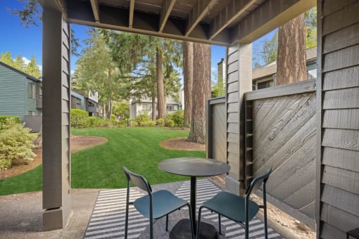 Private Patio at The Lakes in Bellevue, WA 98007