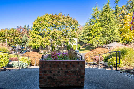 Luscious Landscaping at Brackett Apartments in Edmonds, WA 98020
