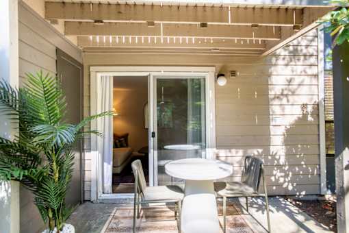Private Patio at Brackett Apartments in Edmonds, WA 98020
