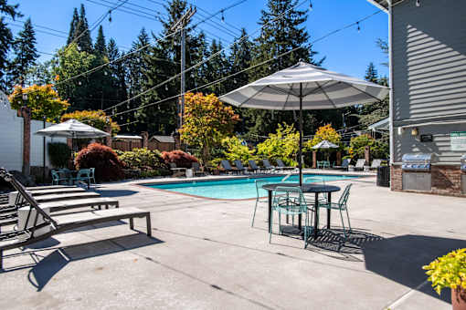 Outdoor Pool at Brackett Apartments in Edmonds, WA 98020