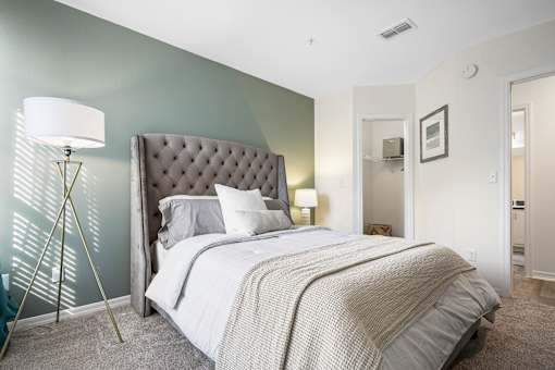 Gorgeous Bedroom at Country Club Lakes, Florida