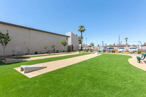 Park with a green lawn at Aspire West Phoenix, Phoenix, 85031