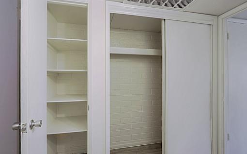 Empty Closet at Ambassador West Apartments, Phoenix, AZ