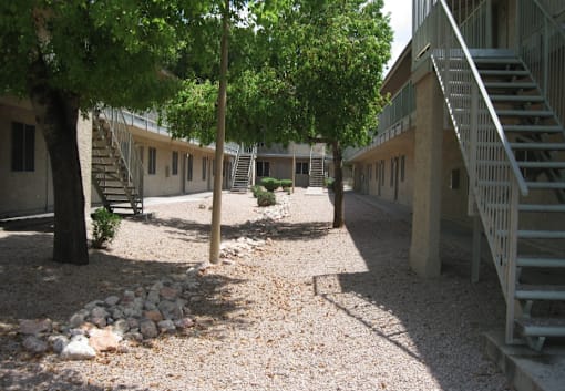 Courtyard View at Windrose Villas Apartments, Phoenix Arizona