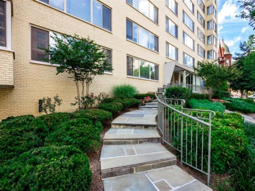 exterior of brunswick house apartments in dupont circle washington dc