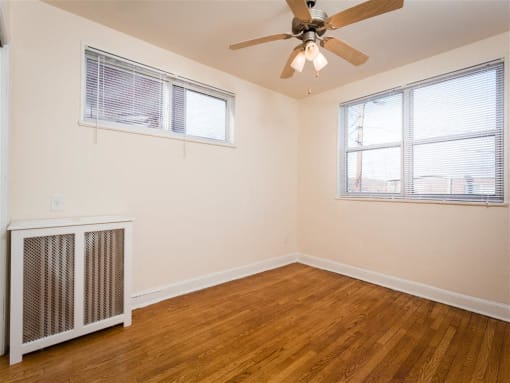 Pleasant-Hills-Village-Bedroom-Windows-and-Ceiling-Fan