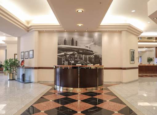 Lobby Area at Symphony Center Apartments, Baltimore, MD, 21201