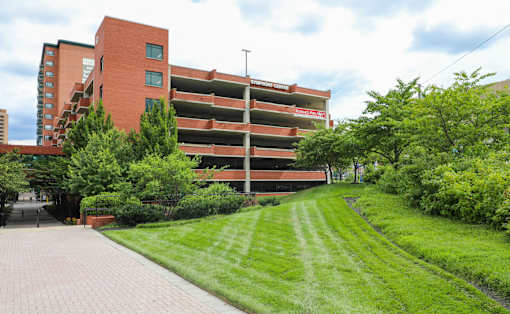 Lush  Exterior Landscaping at Symphony Center Apartments, Baltimore, MD, 21201