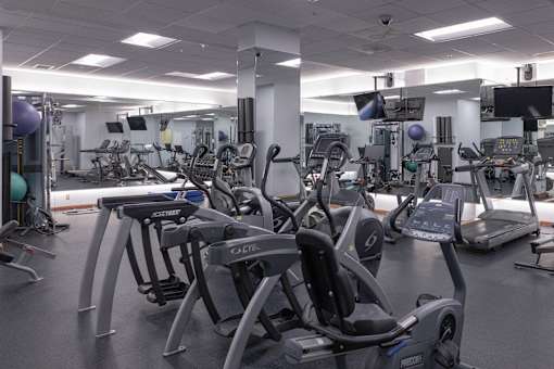 Fitness center with Cardio Equipment