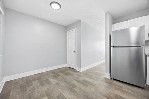 Upgraded kitchen at Ridgewood Apartments in Lawrenceville, Georgia 30046.
