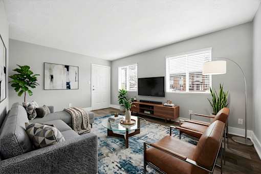 Living room at Ridgewood Apartments in Lawrenceville, Georgia 30046.