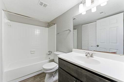 Bathroom with bathtub at Lacota Apartments, Atlanta, 30360