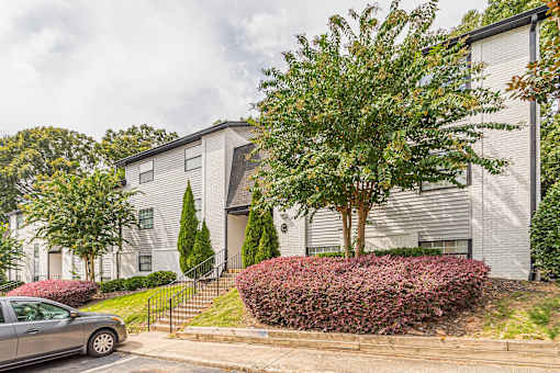 Parking in front of the house at Pinewood Townhomes, Georgia, 30084