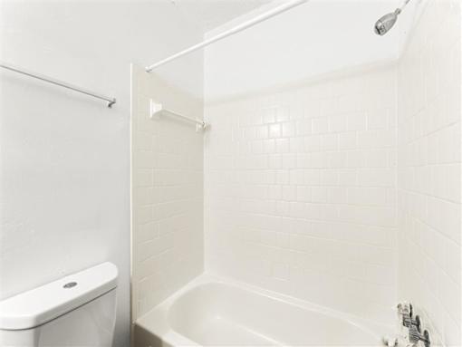 White shower area at Pinewood Townhomes, Tucker, GA, 30084