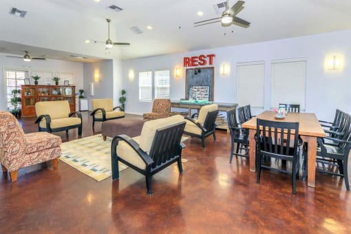 Leasing office common area