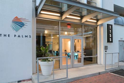 Building Entrance View at The Palms on Main, Columbia, SC 29201