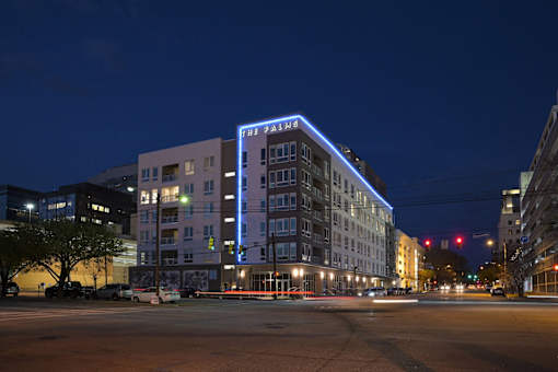 Building Exterior View at The Palms 1101, Columbia, SC
