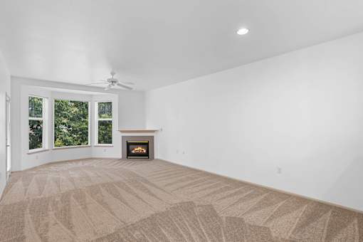 Master Carpeting at Oriel Apartments, Portland, OR
