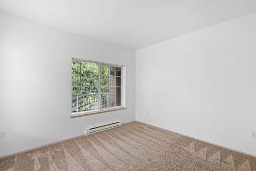 Vacant Bedroom at Oriel Apartments, Oregon, 97225