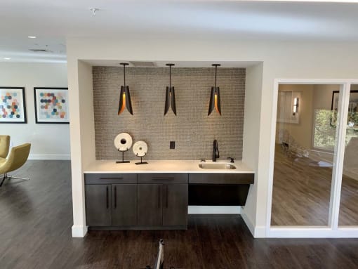Pet-friendly and smoke-free, Metro Heights community amenities include a fitness center, business center, media room, playground, bike storage, and underground parking—perfect for urban, connected living near downtown Baltimore.