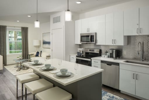 Fully equipped kitchen at Allure on Parkway, Lake Mary