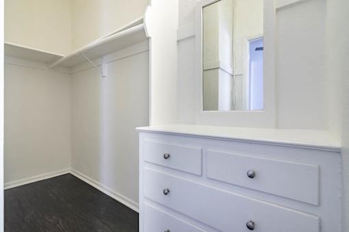Classic Studio Apartment Home