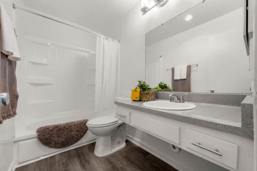 Big Bathroom at Sunset Square Apartments, West Covina, California, 91790
