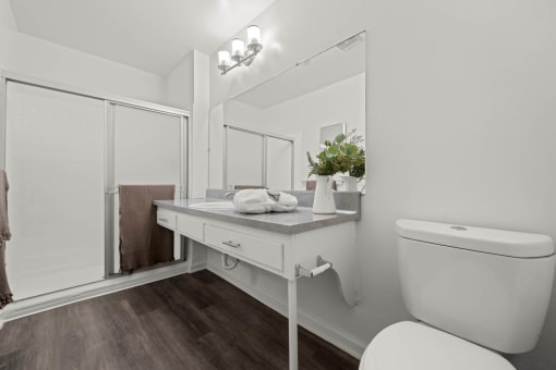 Private Bath at Sunset Square Apartments, West Covina, California