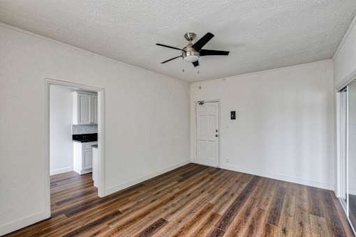 Studio Apartment Home