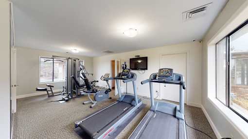the gym at the preserve apartments