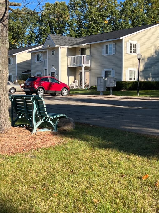 Exterior 1070 Gateway Drive, Lapeer, MI 48446