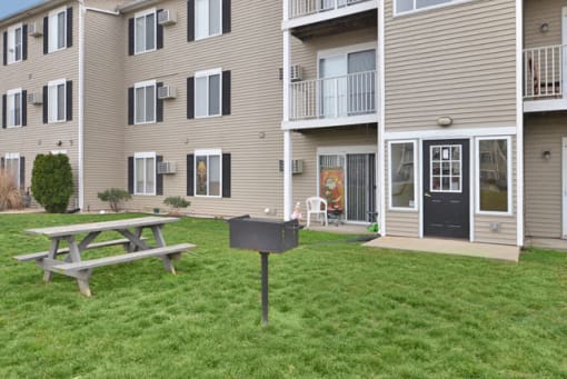 Live With The Top Rated Community at Martin Estates Apartments, Shelbyville, IN