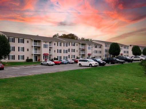 Exterior Davis Estates Apartments in Shelbyville TN